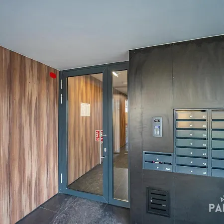 Panorama Apartment *
